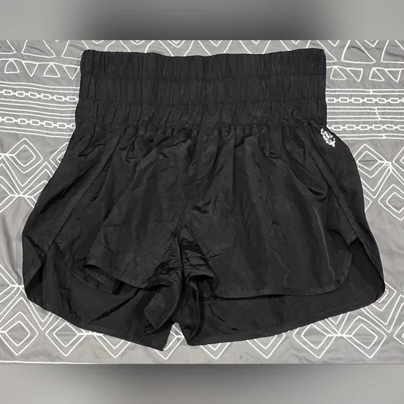 Free People Movement High Waisted Shorts Size Small - Picture 1 of 6